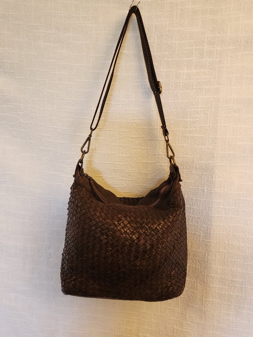 Sundance Dark Brown Woven Leather Bag Crossbody/Shoulder Adjustable Strap A448